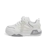 Белый с флисовой подкладкой