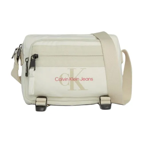 Calvin Klein Переработанный полиэстер Сумка через плечо Унисекс Айвори Белый