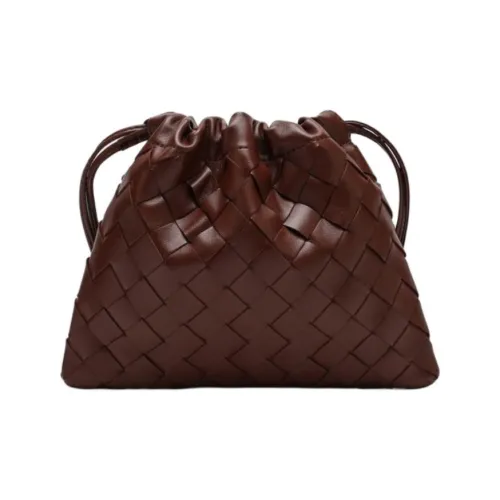 Bottega Veneta Сумка через плечо из коровьей кожи маленькая женская коричневая