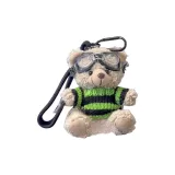 Черный и зеленый полосатый свитер