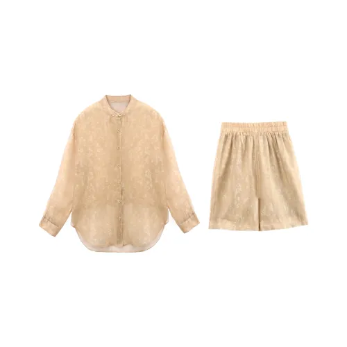 A paradise for awakening Повседневный костюм женский шампанский