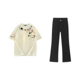 Светлый бежево-абрикосовый