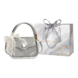 Серебристый