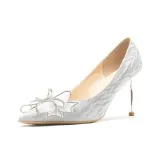 Серебристый