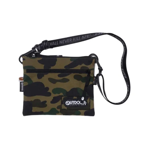 A BATHING APE Сумки кросс-боди Унисекс