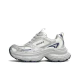 Серебристый