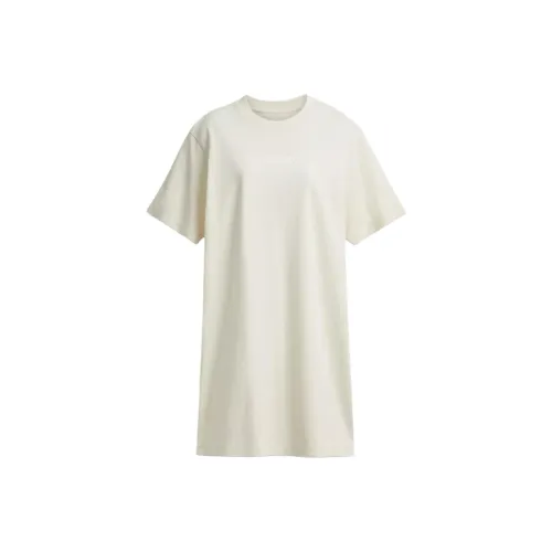 COACH SS25 Короткий рукав Платье Женское Белое