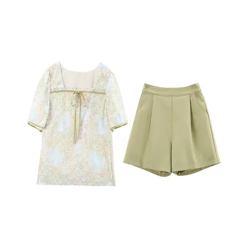 A paradise for awakening Повседневный костюм женский