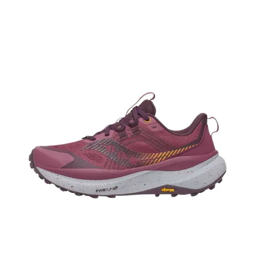 Saucony Xodus Ultra Low Топ Беговые кроссовки Женские Красный