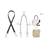 [Комплект из двух частей] Подмышечный, серебристая пряжка 65 см + кулон в виде четырехлистного клевера, декоративная цепочка