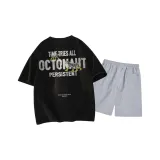 Чёрный топ, светло-серый низ