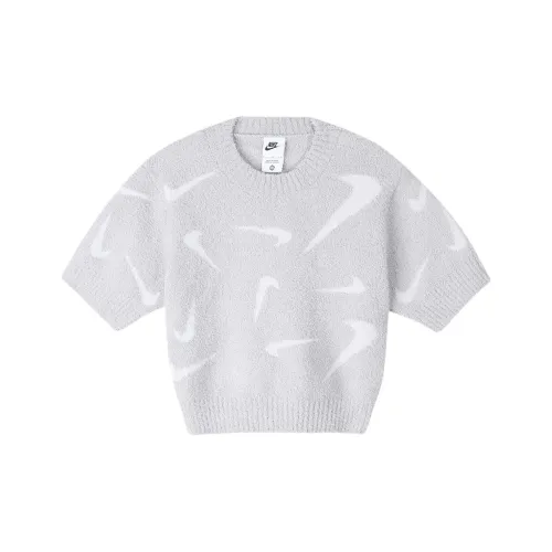 Nike T-Shirt Женская Светлый Дымчатый Серый