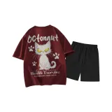 Бордовый топ, черные штаны