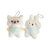 Кошка и Кролик едят рис