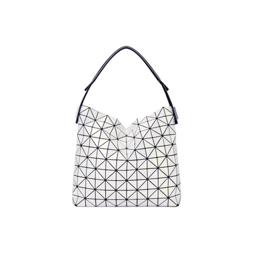 ISSEY MIYAKE Baguette Сумки через плечо Женские