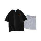 Чёрный топ, светло-серый низ