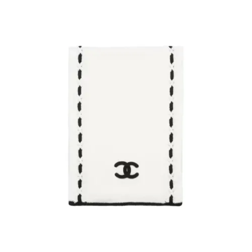 CHANEL Вязаные шарфы Унисекс