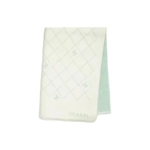 CHANEL Вязаные шарфы Унисекс