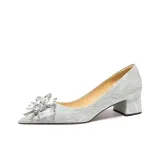 Серебристый