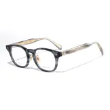 Перо синего цвета