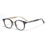 Перо синего цвета