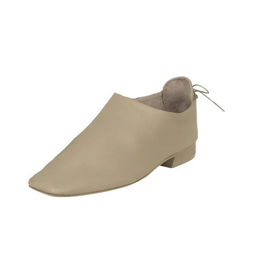 ISSEY MIYAKE Женские повседневные туфли Умбра Женские