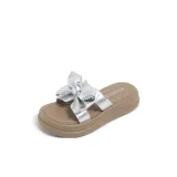 Серебристый