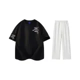 Комплект одежды (Черная футболка + Белые штаны с серым фотинией, повседневные штаны)