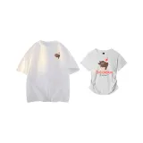 Белый, свободный крой + бело-серый, подчеркивающий талию, стиль позиционирования