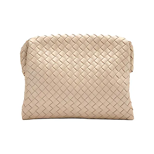 Bottega Veneta Sheepskin Clutch Men's Oatmeal