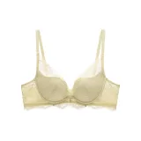 Светло-жёлтый