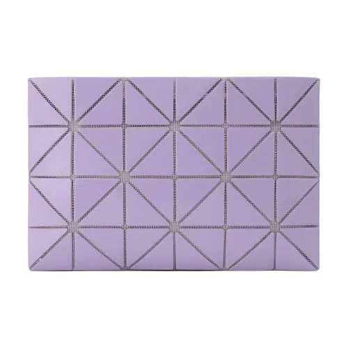 ISSEY MIYAKE Поливинилхлоридная смола Клатч Женские Лаванда