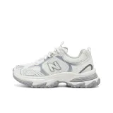 Кремовый белый