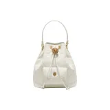 Жемчужно-белый