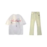 Комплект одежды (Белая футболка + Желтые джинсы с эффектом грязи)