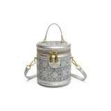 Серебристый