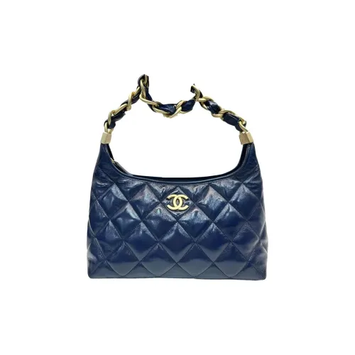 CHANEL Сумки через плечо Женские