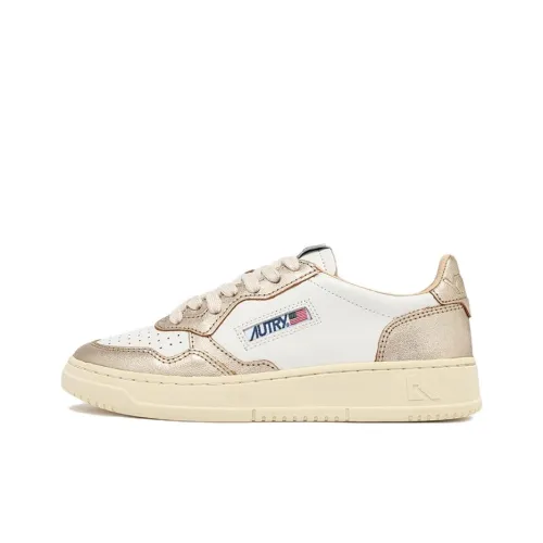 AUTRY Низкие кроссовки для скейтбординга женские цвет платина белый