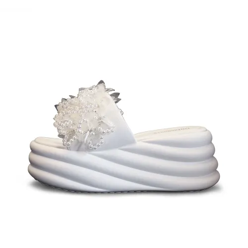 A Poinsettia Princess Слипоны Женские