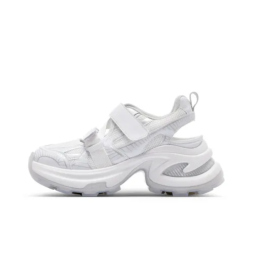 A Poinsettia Princess Женские массивные кроссовки