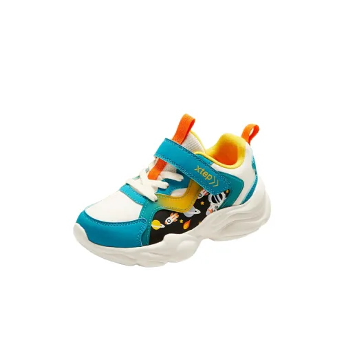 XTEP Амортизация Износостойкие Низкие Топы Детские Лайфстайл Обувь Сапфирово-Синий Парусно-Белый Для Детей Возрастом 3-7 Лет