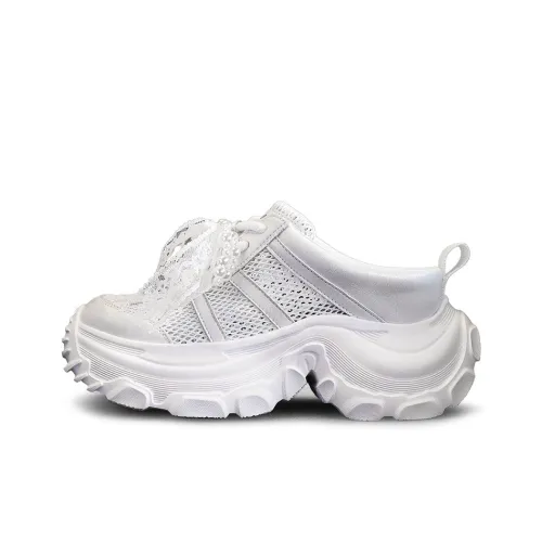 A Poinsettia Princess Домашние тапочки Женские