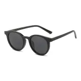 Черная оправа с черно-серыми линзами