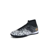 Черные сломанные шипы