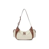 Ожерелье и сумка с украшением