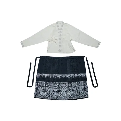 SONDR Женские Комплекты с юбкой