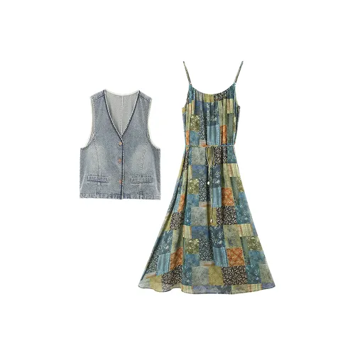 Комплект с юбкой A Paradise For Awakening для женщин