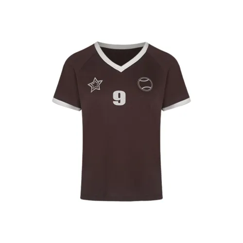 Little Pull Стандартная T-рубашка Женская