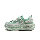 Светло-зеленый