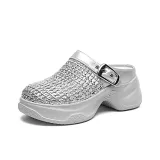 Серебристый